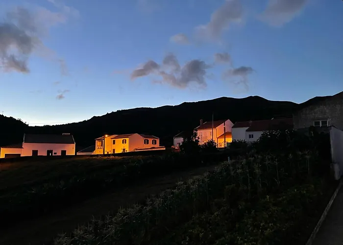 Casa Da Adega Ribeira Cha