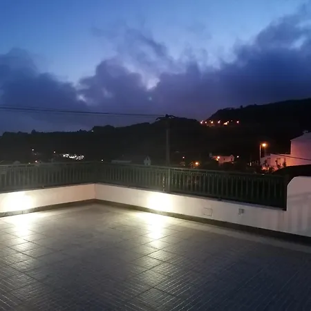 Casa Da Adega * Ribeira Cha