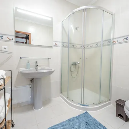 Casa Da Adega Holiday home Ribeira Cha