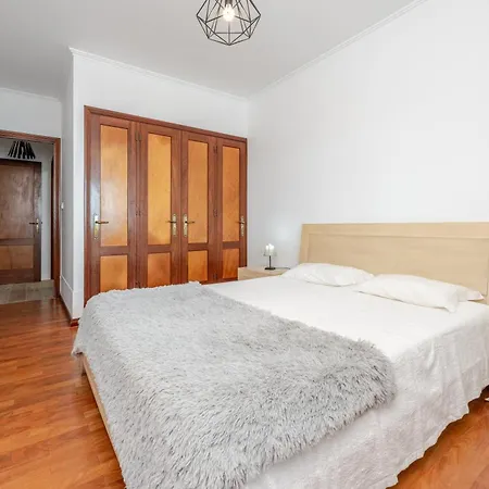 Casa Da Adega Holiday home Ribeira Cha