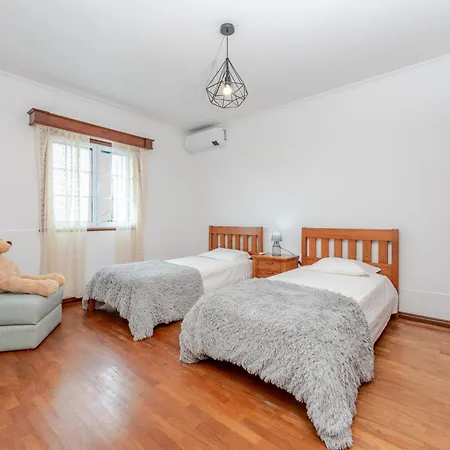 Casa Da Adega Holiday home Ribeira Cha