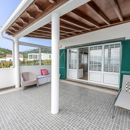 Casa Da Adega * Ribeira Cha